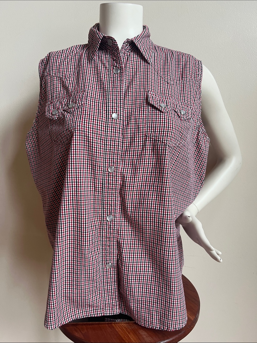 Wrangler Red and White Sleeveless Checked Shirt with pearl snaps country